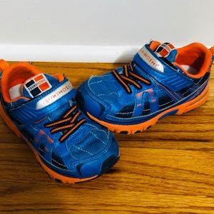 Tsukihoshi Sneakers